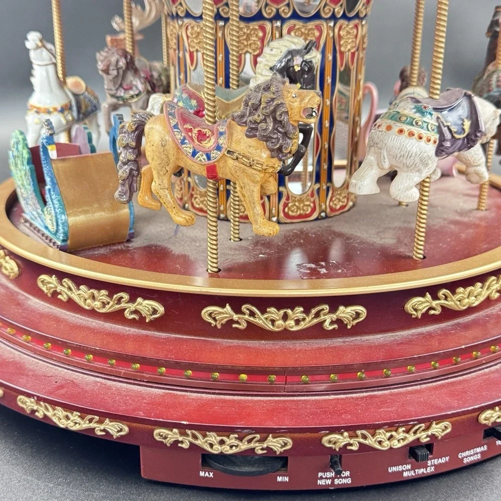 VTG Mr Christmas Royal Marquee Carousel Animated Lighted Musical Please READ